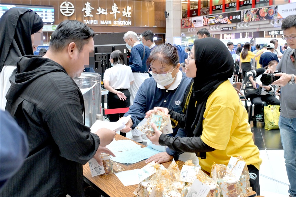 【臺灣 臺北】北車移工健檢 「醫」家人同場付出《人醫心傳》264期