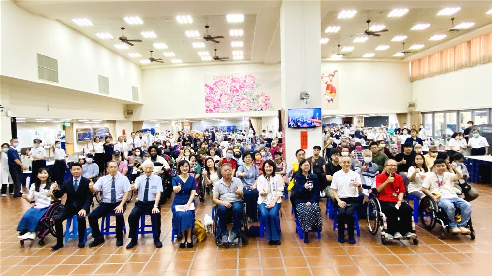 【臺灣 高雄】靜思堂的行動診間 造福脊損朋友《人醫心傳》264期